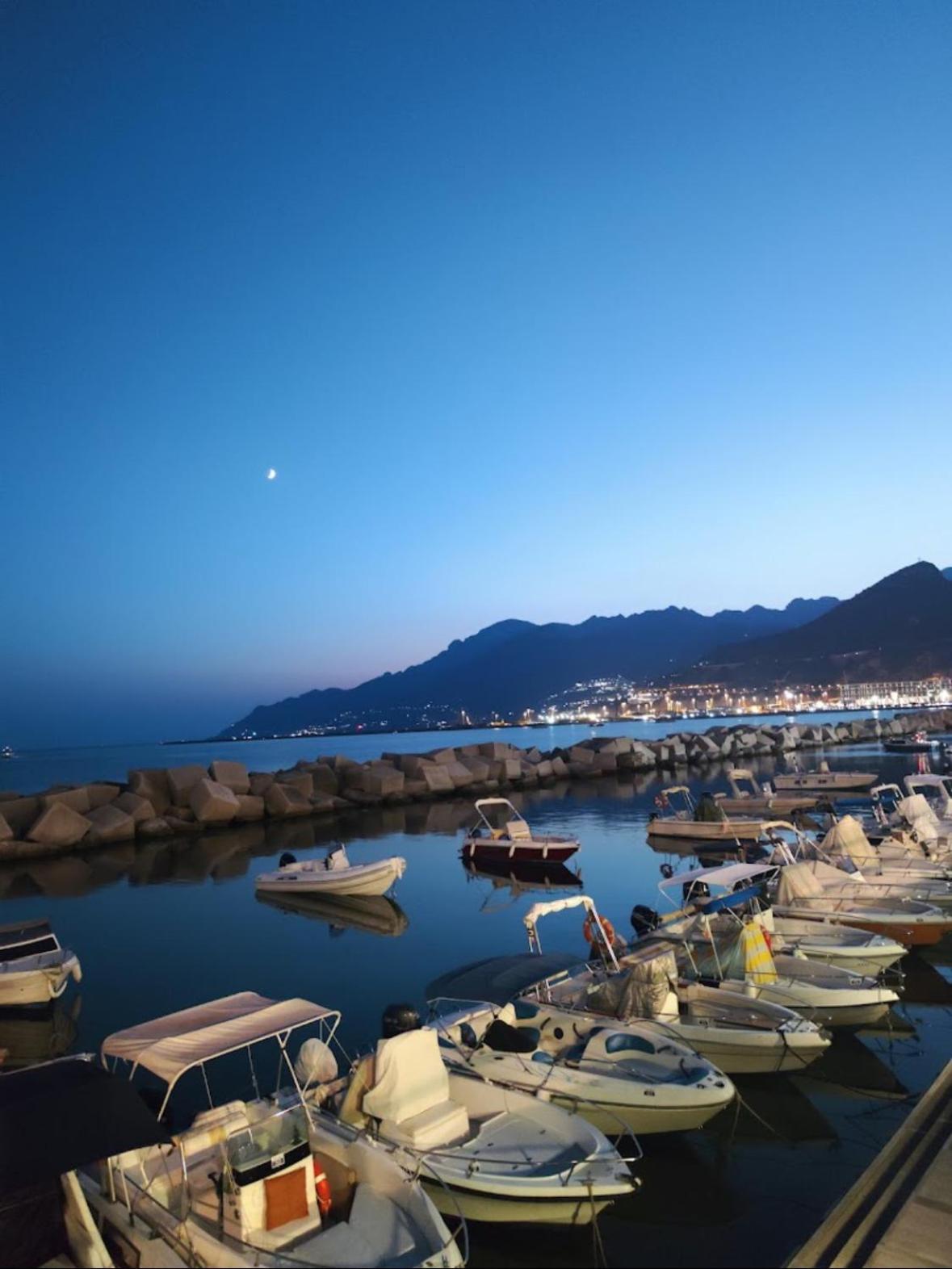 Salerno Mare E Luci Διαμέρισμα Εξωτερικό φωτογραφία