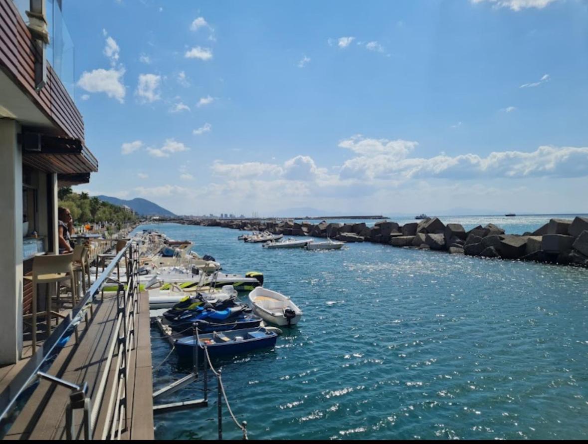 Salerno Mare E Luci Διαμέρισμα Εξωτερικό φωτογραφία
